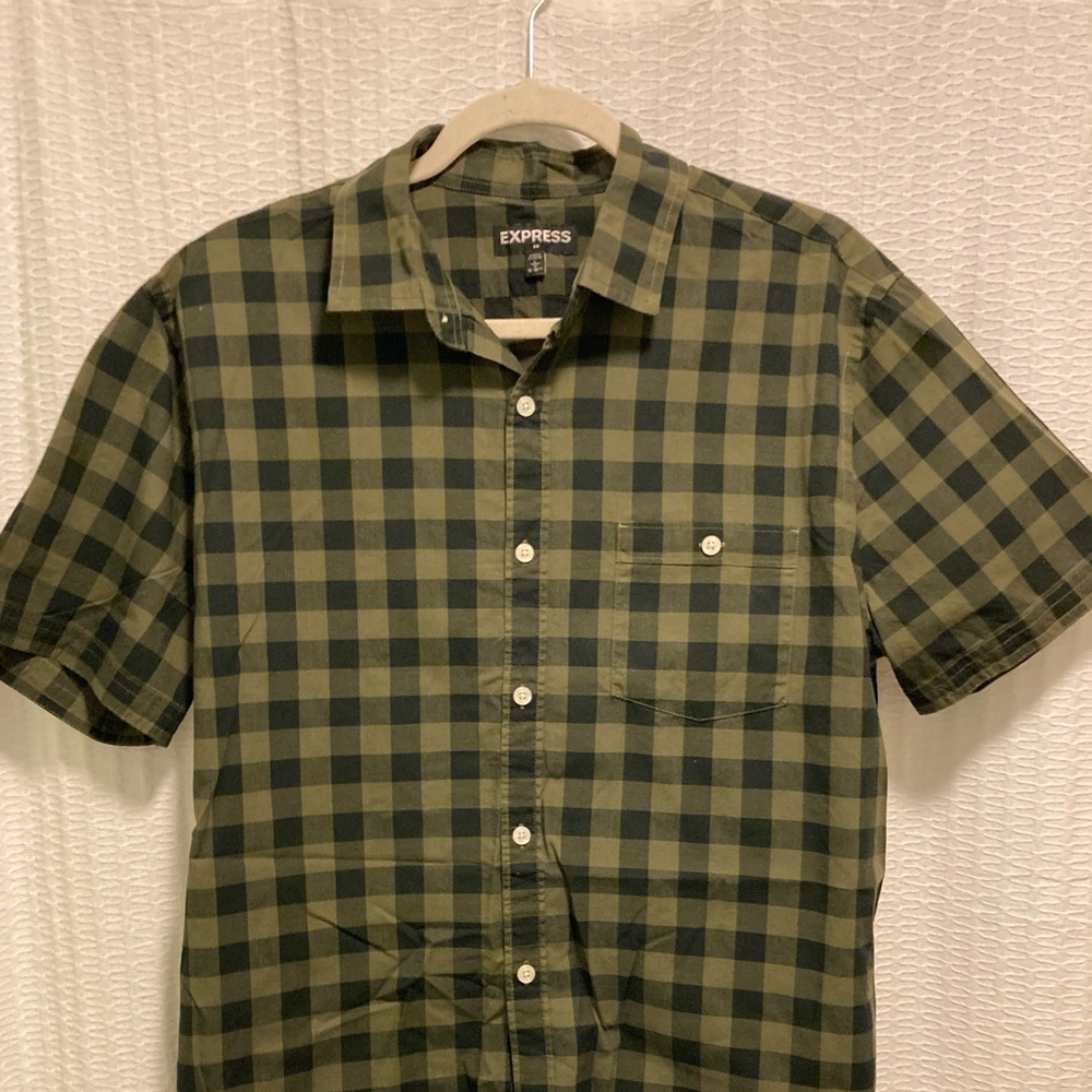 Express Short Sleeve Button Down Shirt